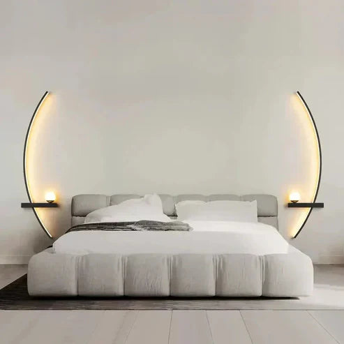 Modern LED Wall Lamp – Minimalist Art Design in Gold or Black